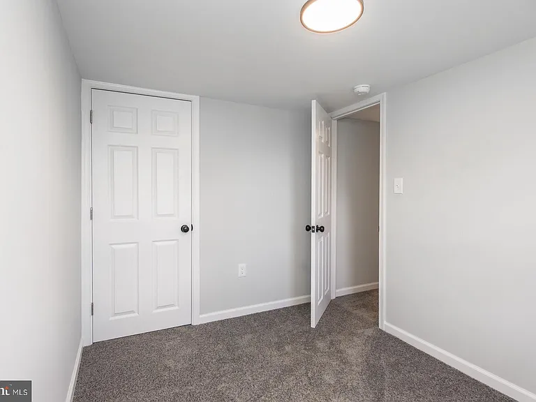 647 Spruce St — Photo 25