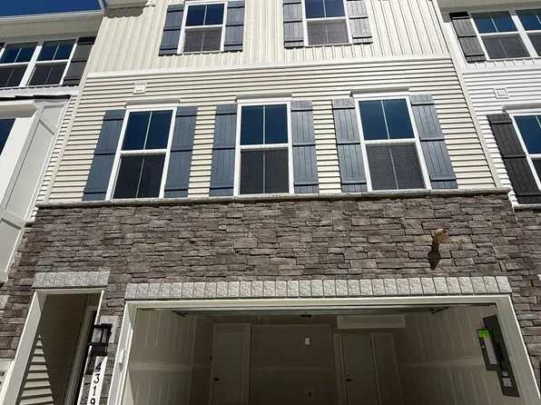 4319 Reusch Cir, New Castle, DE 19720
