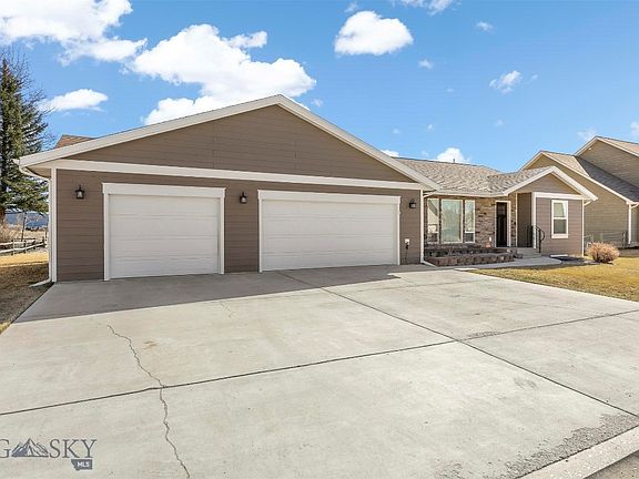 3rd image of 6 Holly Ln