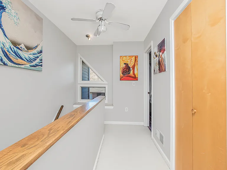 8 Davids Ln — Photo 16