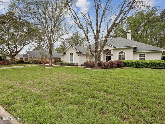 5th image of 616 THORNWOOD Lane