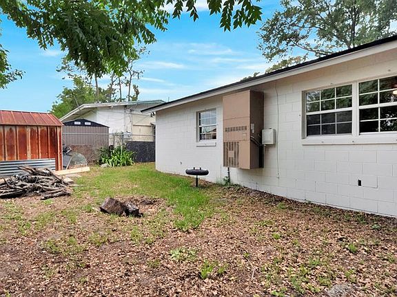 5th image of 134 Jewel Dr