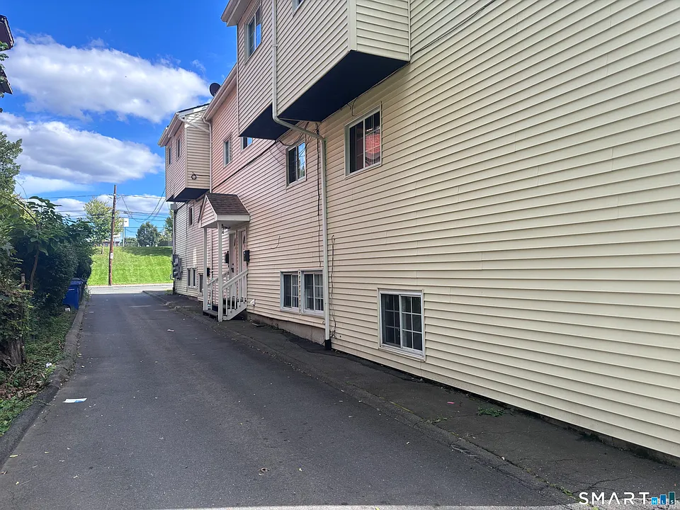 71 Williams St #B