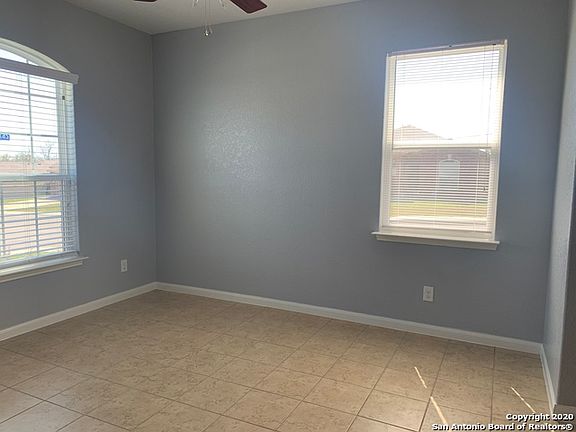 3rd image of 4619 Le Villas