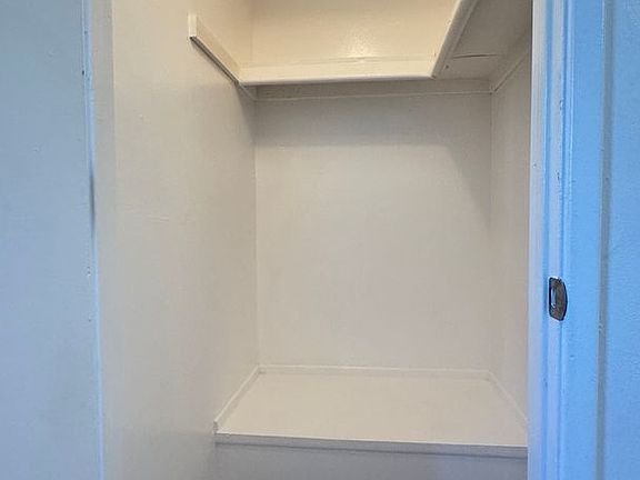 4th image of 2505 N Dodge Blvd #De2505-c4