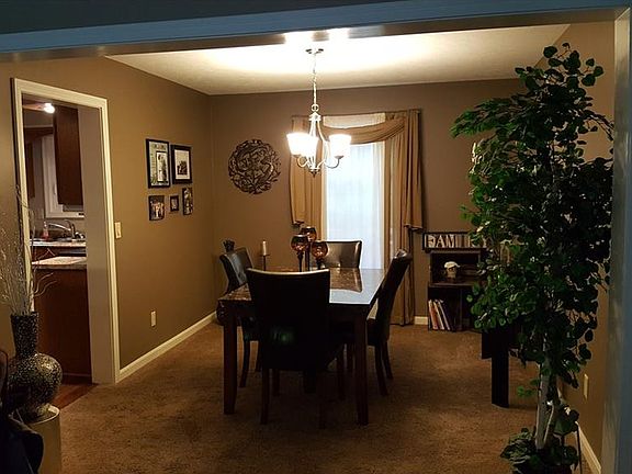 5th image of 430 Timberwind Ln