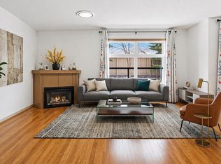 Rutherford Gate, Edmonton, AB T6W 0J3