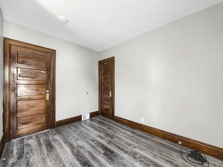 36 Callodine Ave #1 — Photo 14