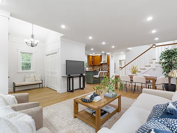 4th image of 502 Massachusetts Ave #502