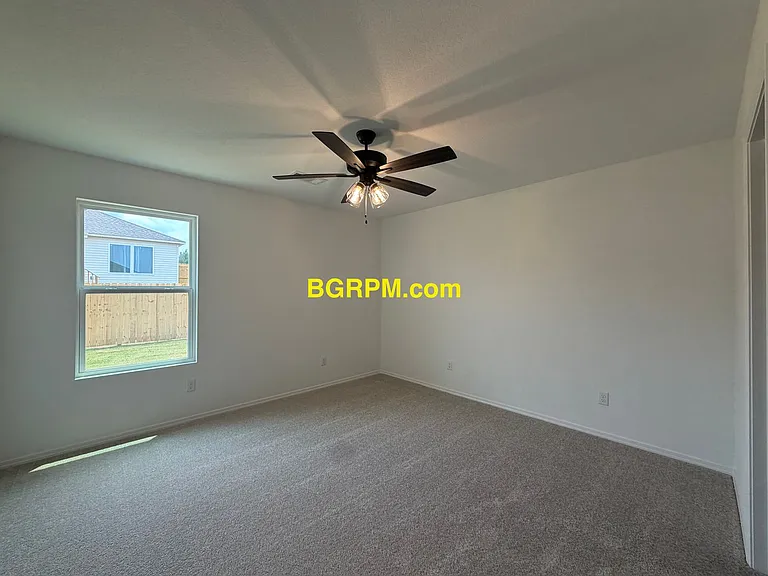 55 Maddison Rachael — Photo 5