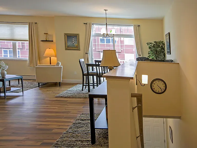 132 Stillwater Ln #5 — Photo 2