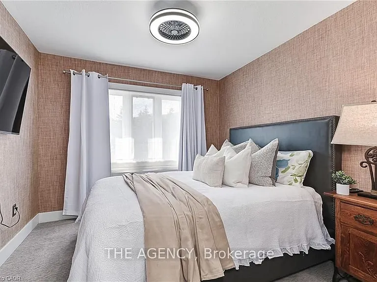 129 Venture Blvd — Photo 21