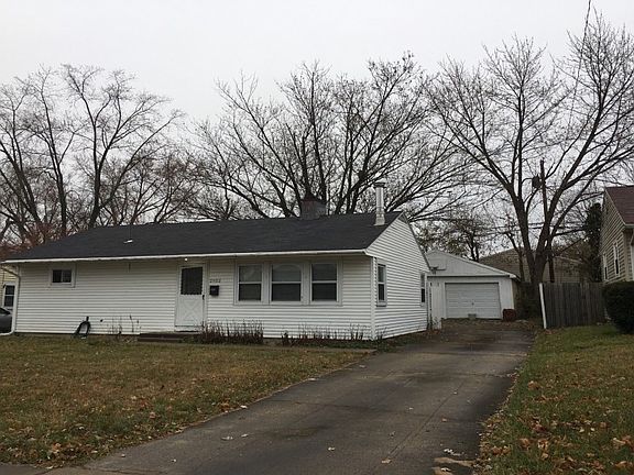 2nd image of 2952 Prentice Dr