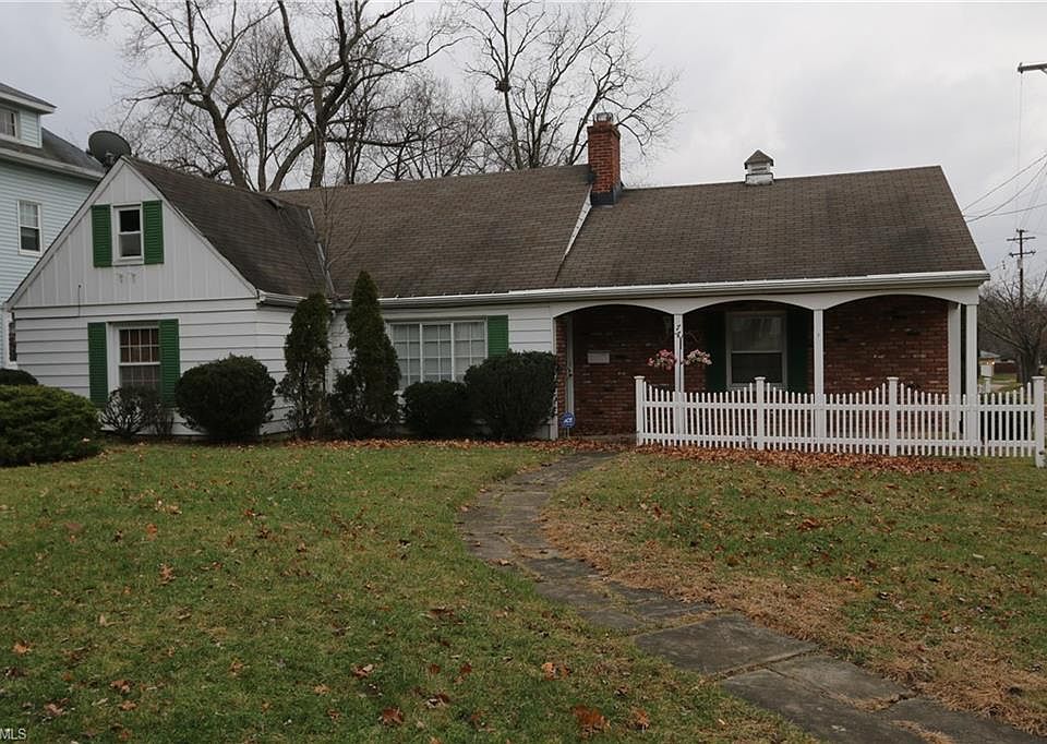 1st image of 77 Southwick Dr