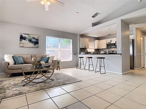 3rd image of 608 Oakford Way