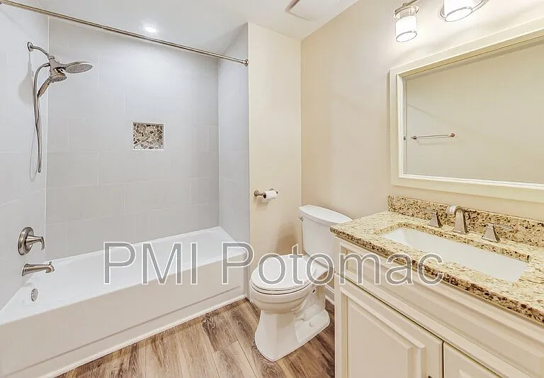 10301 Westridge Dr #101 — Photo 24