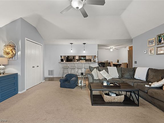 5th image of 8621 Scenicview Dr APT 202