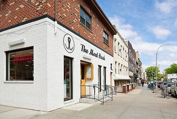 Rented by Compass | media 23