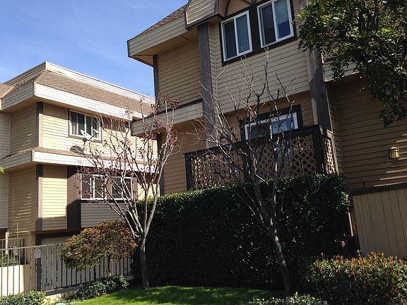 2nd image of 72 S Greenwood Ave APT 18