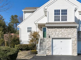 249 Love Ln, Wall Township, NJ 07719