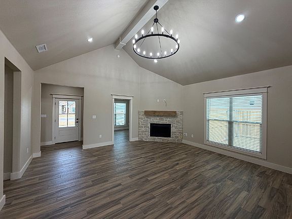 4th image of 409 Essex Ln