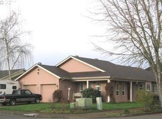 4589 Holly St, Springfield, OR 97478