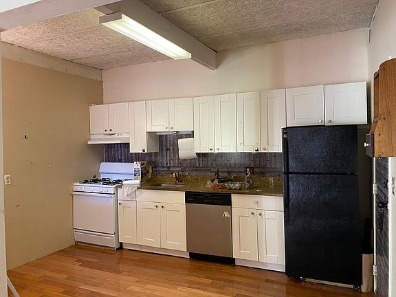 3rd image of 37 Hosmer St APT 21