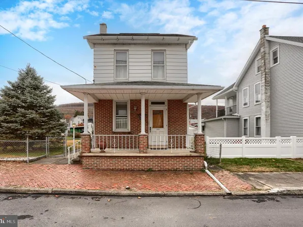 304 N 2nd St, Lykens, PA 17048