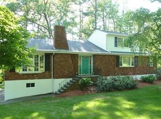 26 Mayflower Dr, Wenham, MA 01984