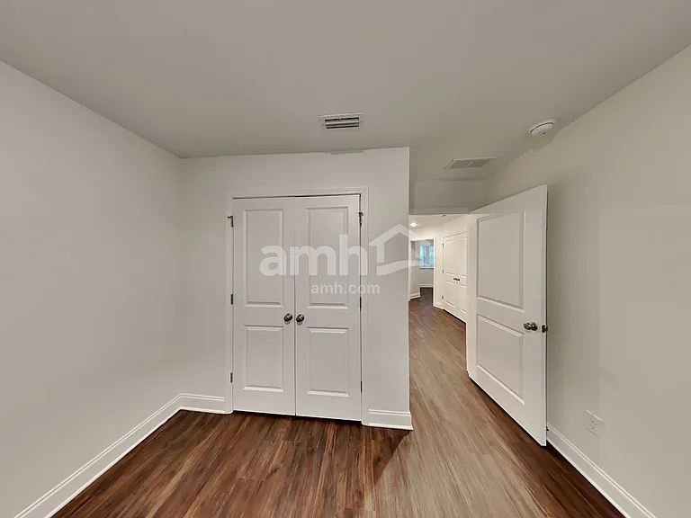 15712 Thomas Rd — Photo 27