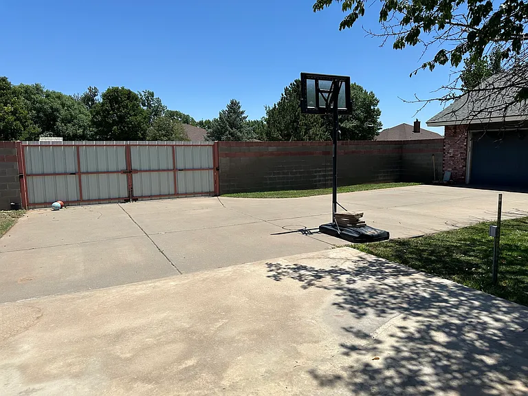 2301 Fairway Ter — Photo 24