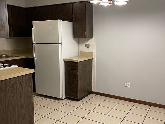 2nd image of 12740 La Crosse Ave