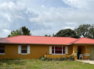 2099 W Avon Blvd, Avon Park, FL 33825