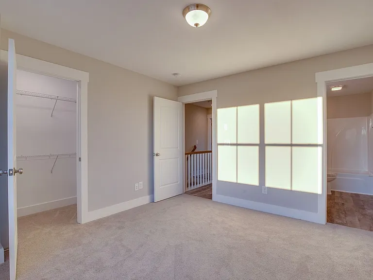 405 Harper Lndg — Photo 13