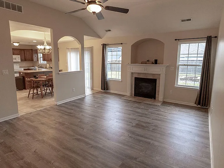 4203 Spring Cress Dr — Photo 4