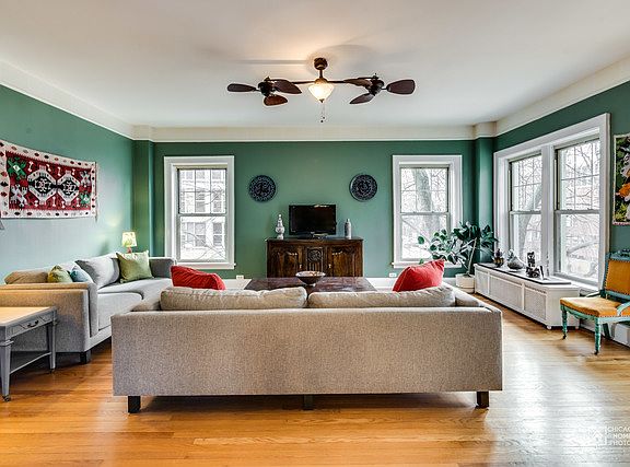 5th image of 5345 S Hyde Park Blvd APT 2A