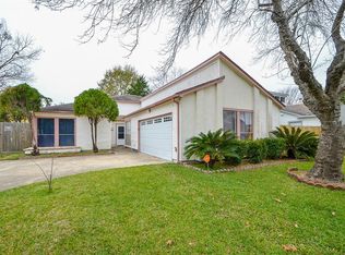 7510 Alcomita Dr, Houston, TX 77083