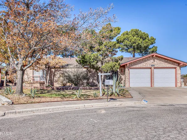 1613 Larry Wadkins Dr, El Paso, TX 79936