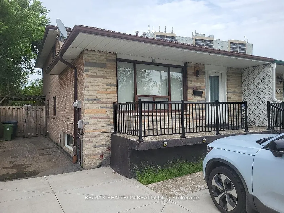 89 Dolly Varden Blvd #MAIN