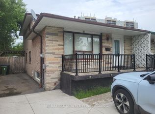 89 Dolly Varden Blvd, Toronto, ON M1H2K2