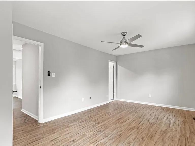 McFarland Dr — Photo 16