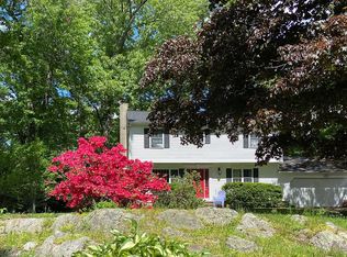 20 Blackwood Rd, Brookfield, CT 06804