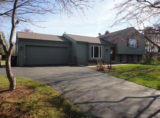 454 Herford Dr, Wales, WI 53183