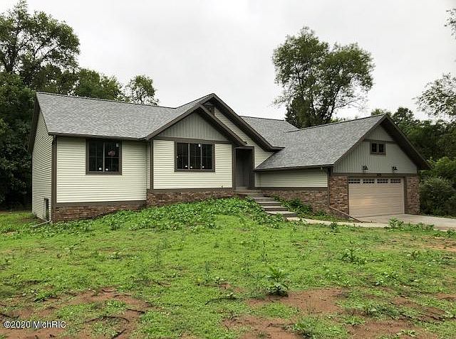 1st image of 3428 Woodland Trl