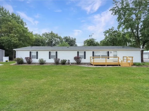 1 E Walnut St, Ashmore, IL 61912