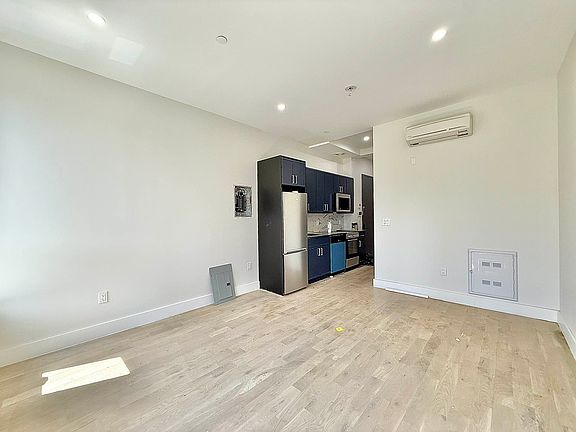 5th image of 131 Meserole St #4A