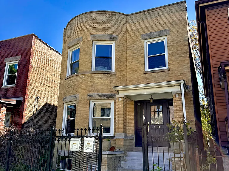 2245 N Sawyer Ave #1 — Photo 1
