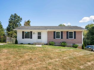 445 Rainbow St, Christiansburg, VA 24073