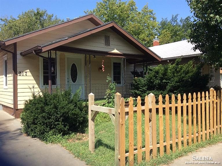 1st image of 917 N 7th St