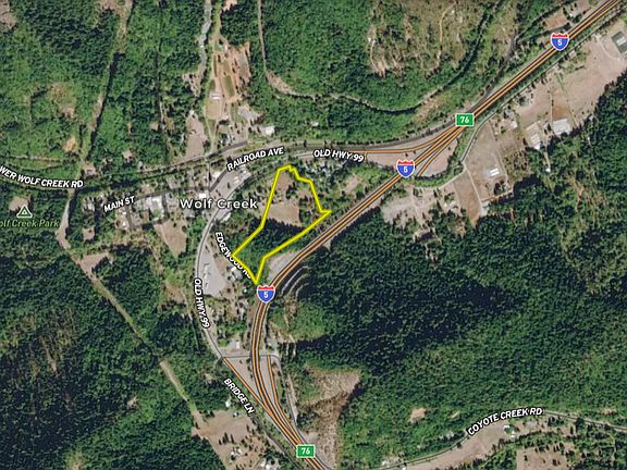 3rd image of Edgewood Rd